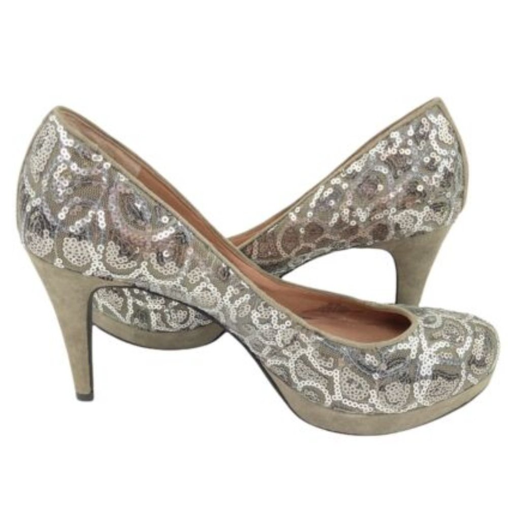 EUC Vince Camuto Silver Sequin Platform Stiletto Heel Shoes Womens Holiday Heels